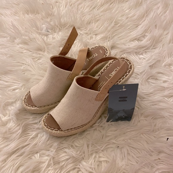 Toms Shoes - NWT Tom’s Espadrille heels with buckle